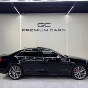 AUDI A4 S4 3.0 TFSI quattro tiptronic